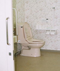 中川医院のトイレ室画像